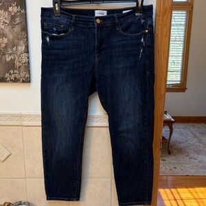 FRAME Le Garcon Crop Jeans Women’s Size 30. Distressed Mid-Rise Slim Boyfriend